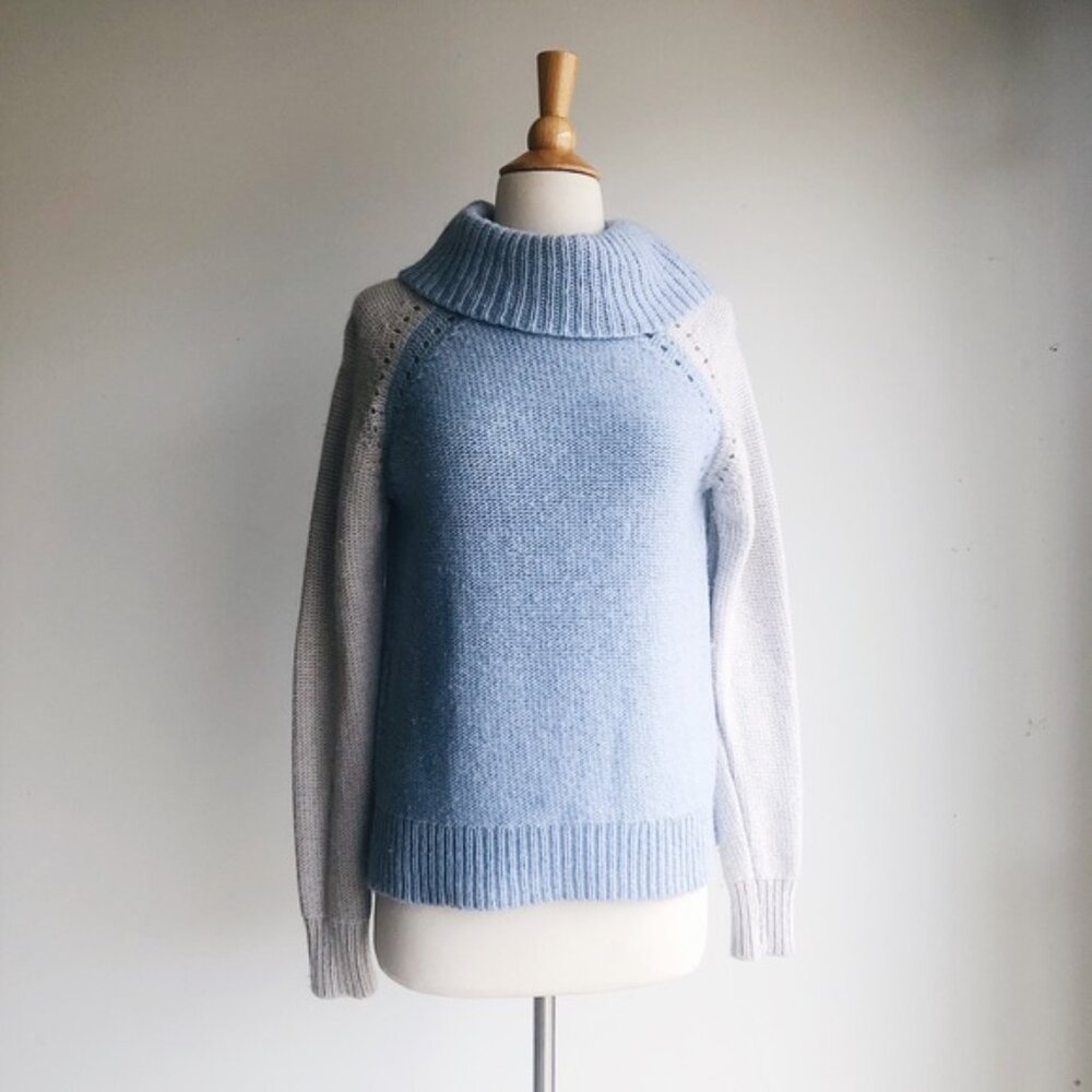 Sundance Catalog Sweater Women's Size Medium Lambs Wool Cashmere Knit Turtleneck